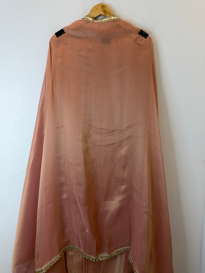 Zarifa – Self-Weaved Tissue Suit