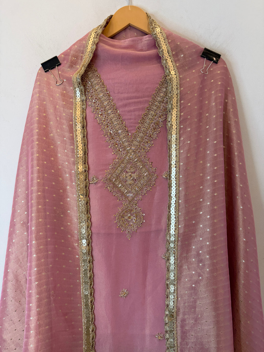 Zarifa – Self-Weaved Tissue Suit