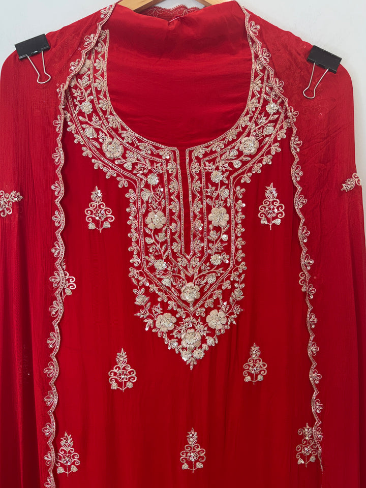 Zehvika – Crepe Handworked Suit