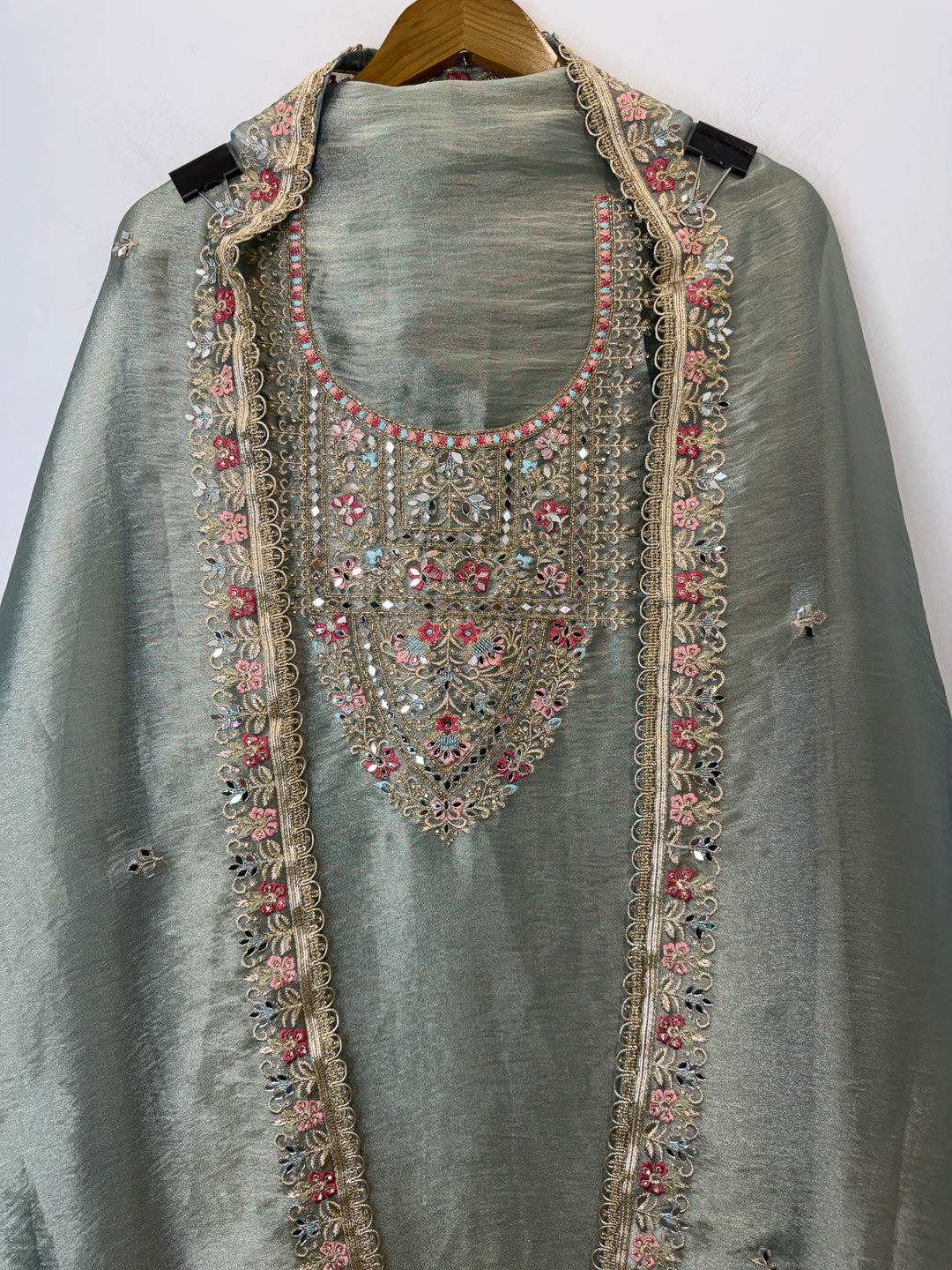 Zarveen – Tissue Zari Mirror Suit
