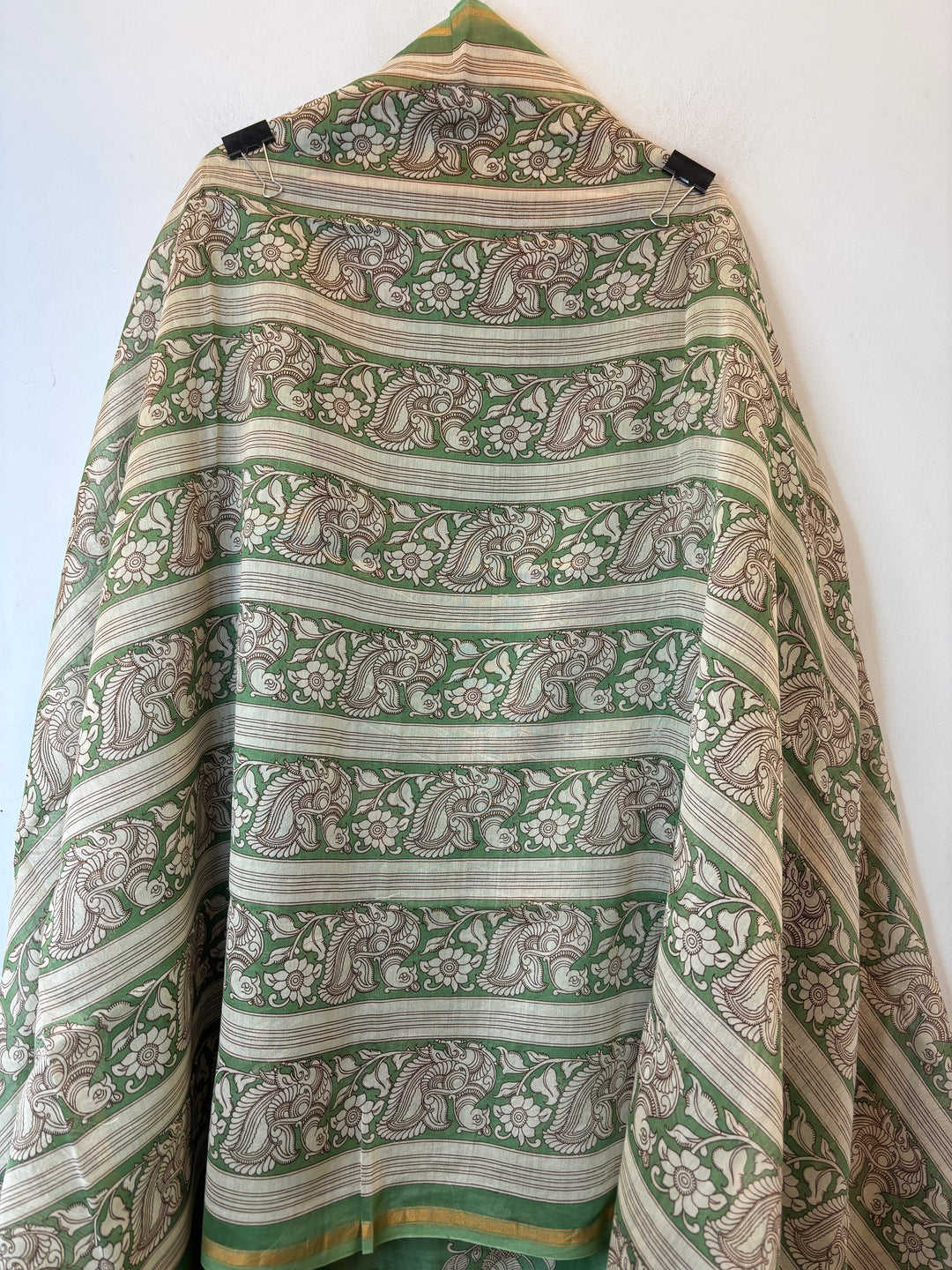 Green Maheshwari Suit Set with Peacock Work &amp; Printed Booties