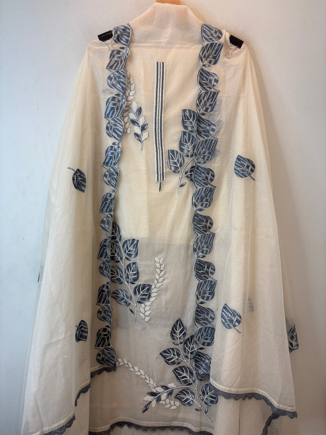 Grey Mul Chanderi Embroidered Suit Set with Pearl Leaf Detailing