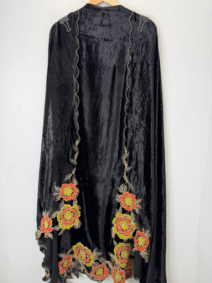 Arezza – Velvet Appliqué Handworked Set