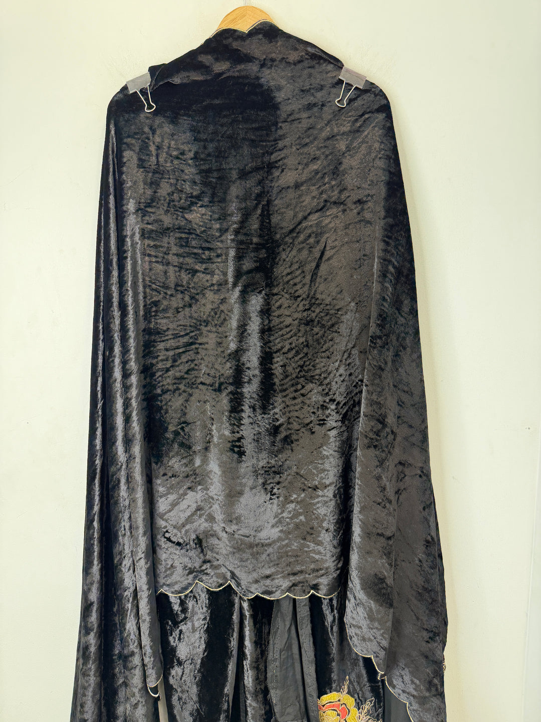 Arezza – Velvet Appliqué Handworked Set