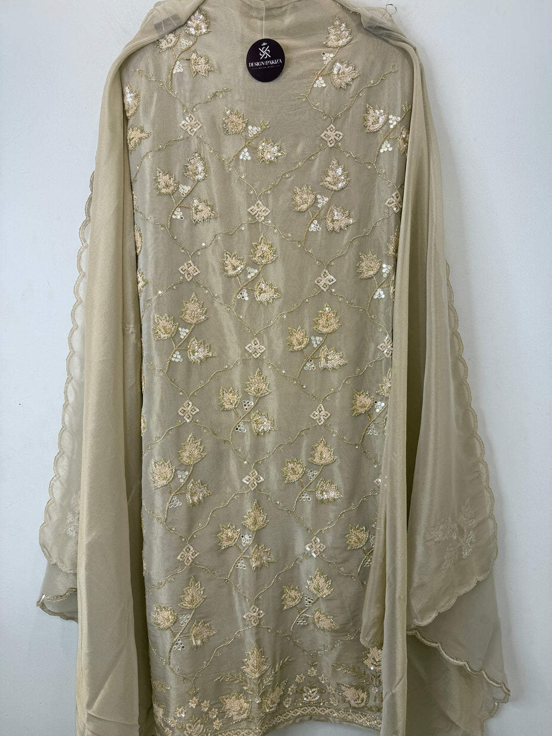 Elvira – Tissue Handworked Suit