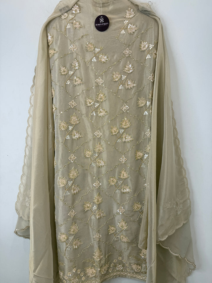 Elvira – Tissue Handworked Suit