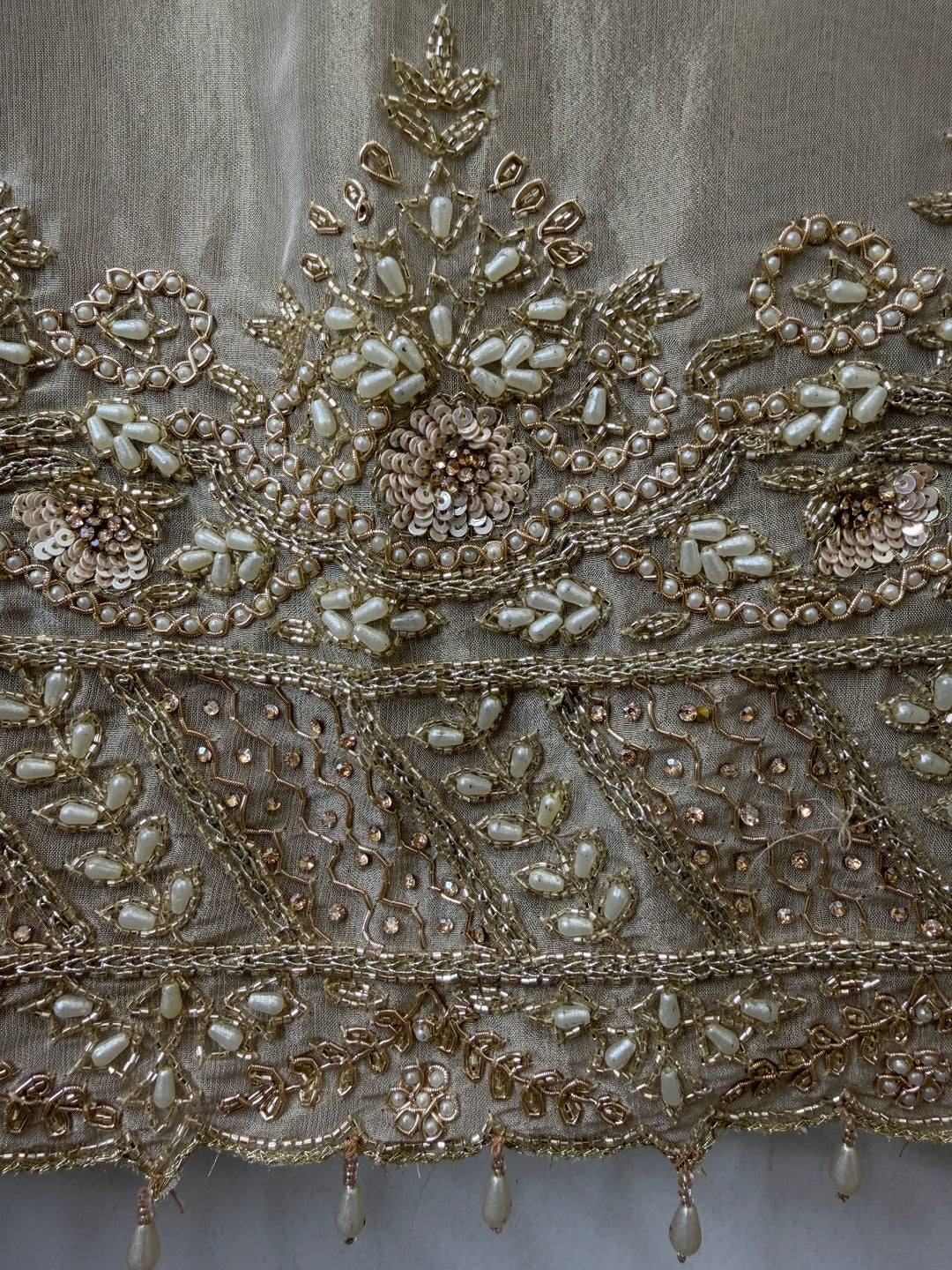 Zanira – Tissue Heavy Handwork Suit
