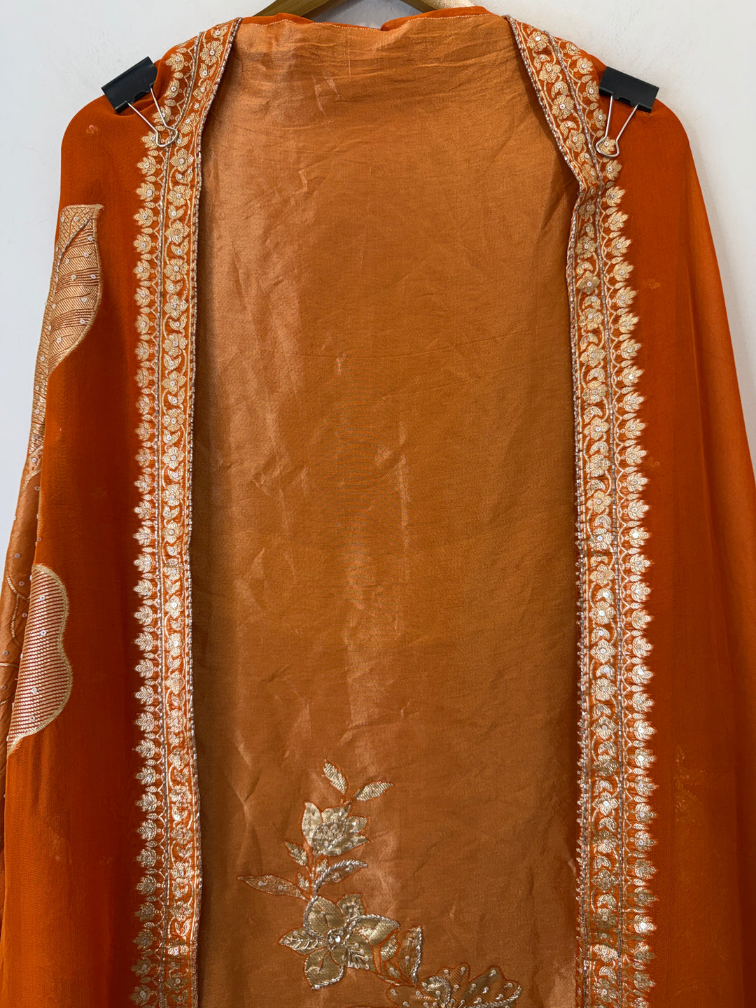 Banira – Tissue Organza Banarasi Handwork Suit
