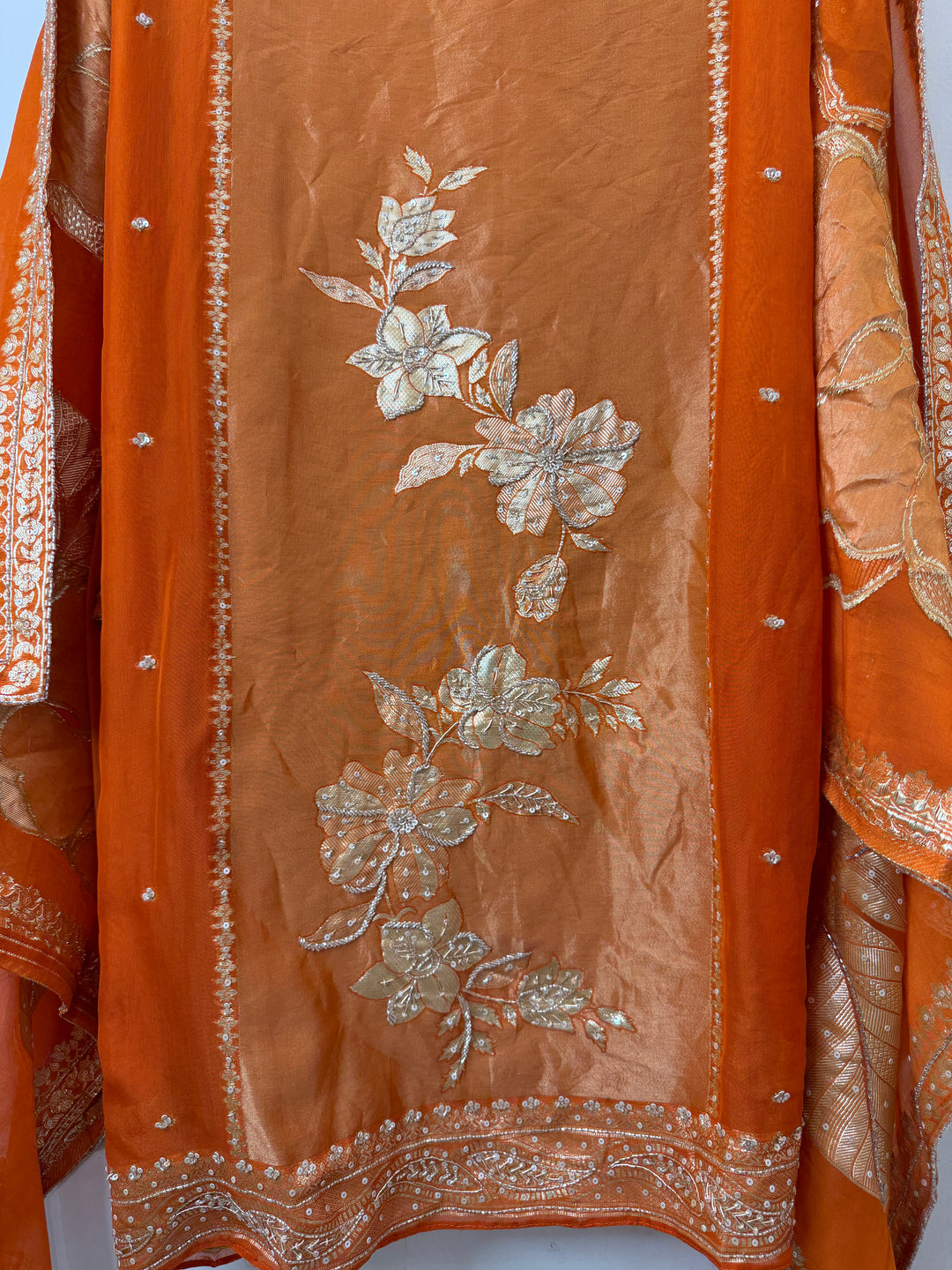 Banira – Tissue Organza Banarasi Handwork Suit