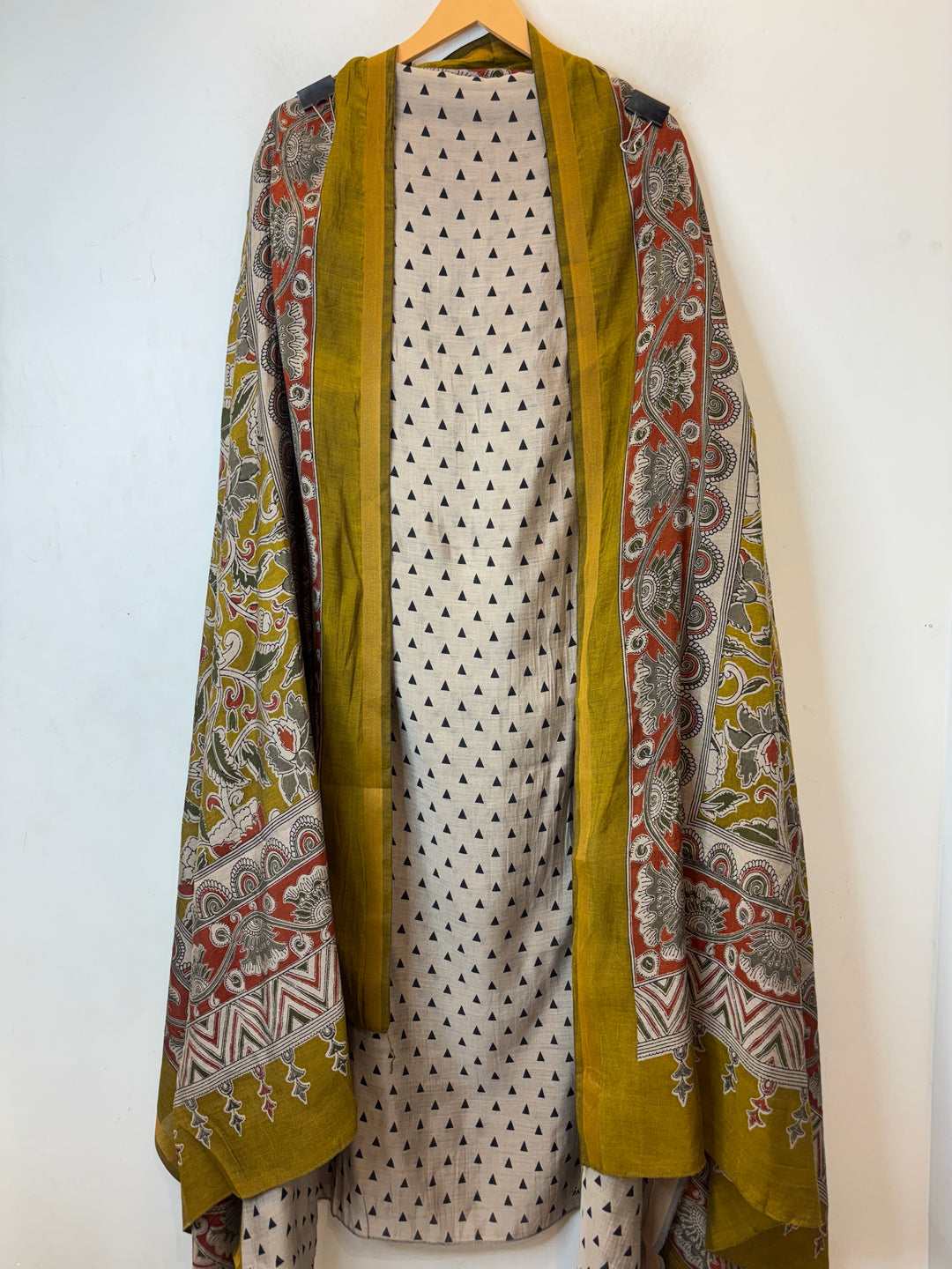 Mehandi Green Maheshwari Printed Unstitched Suit Set