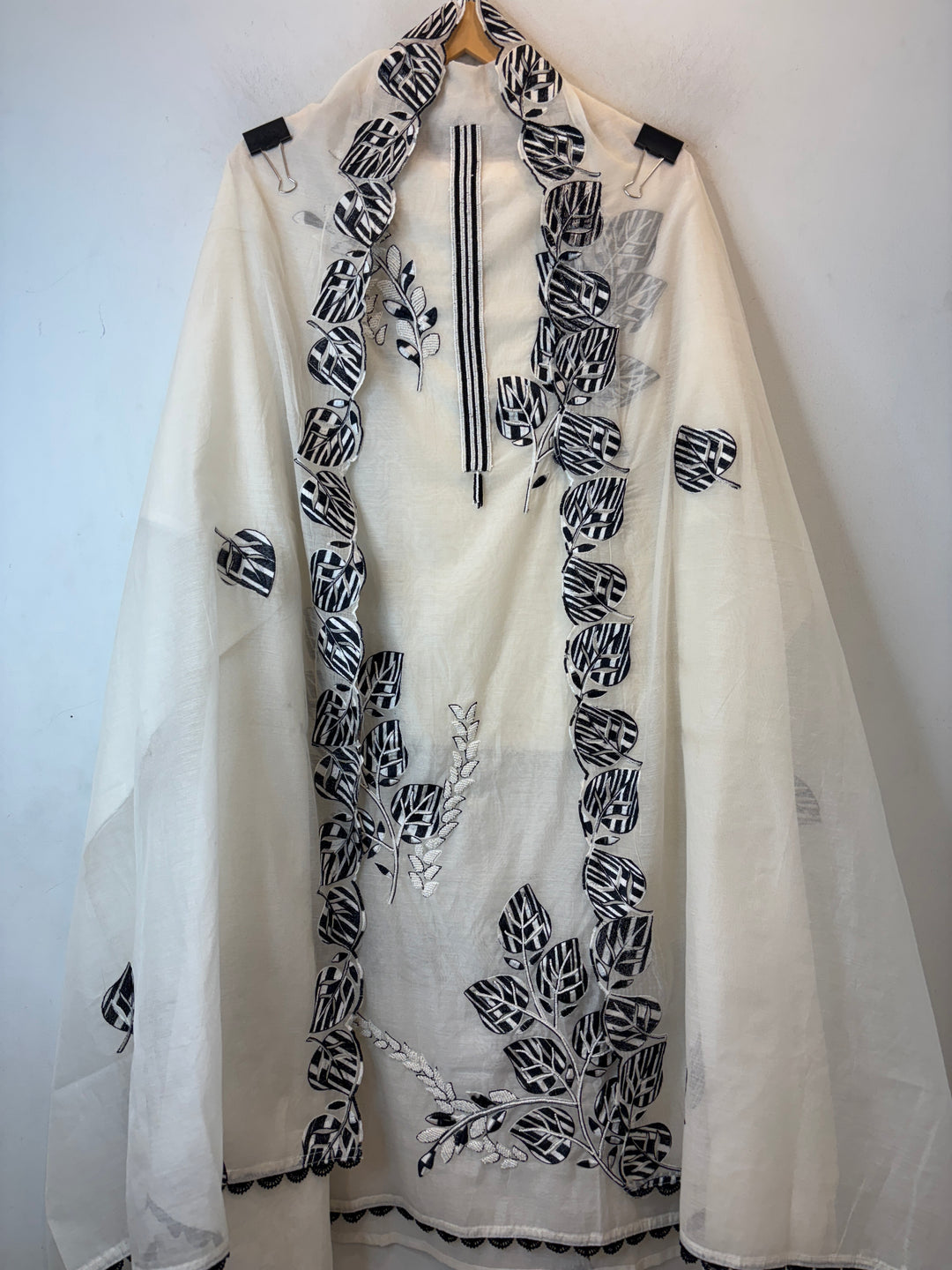 Black Mul Chanderi Embroidered Suit Set with Pearl Leaf Detailing
