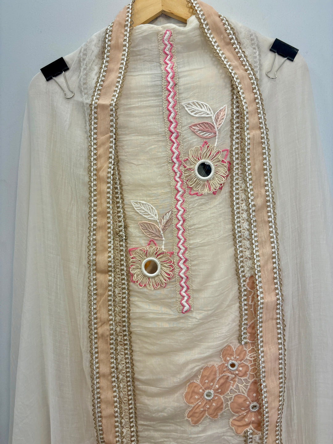 Ivory Peach Mul Cotton Unstitched Suit with Applique &amp; Jute Detailing
