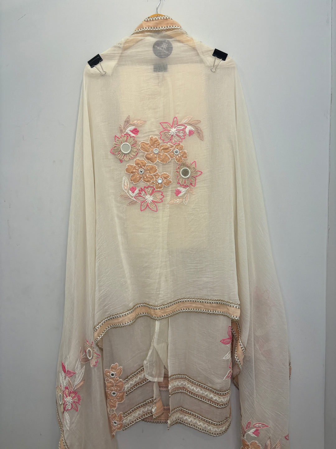 Ivory Peach Mul Cotton Unstitched Suit with Applique &amp; Jute Detailing
