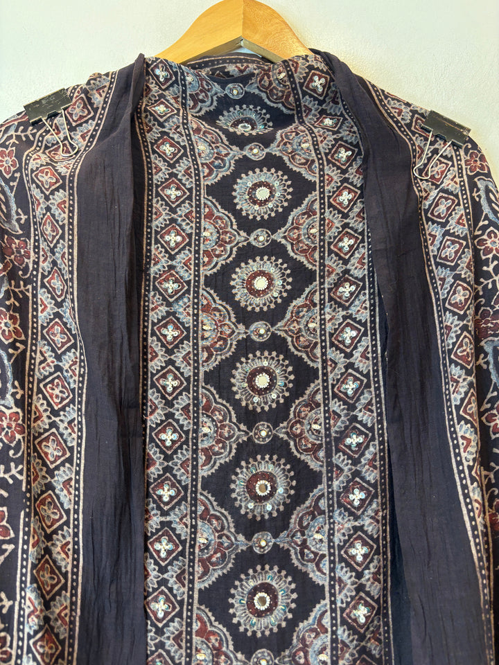 Aarini – Black Mul Chanderi Ajrakh Handwork Suit