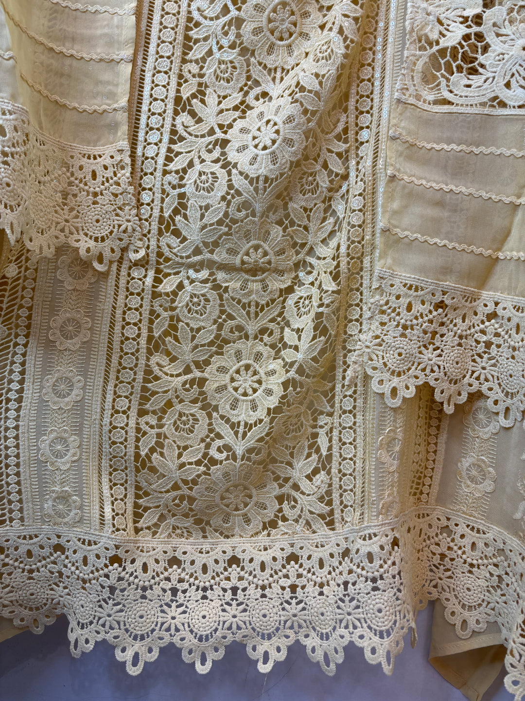 Aplira – Yellow Georgette Appliqué Embroidered Suit