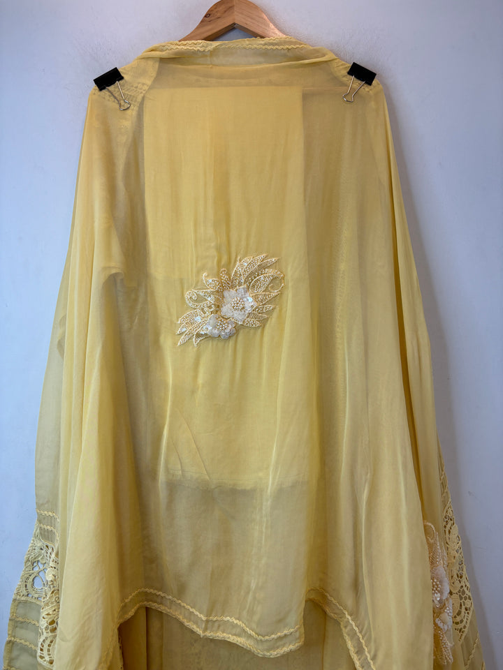 Aplira – Yellow Georgette Appliqué Embroidered Suit