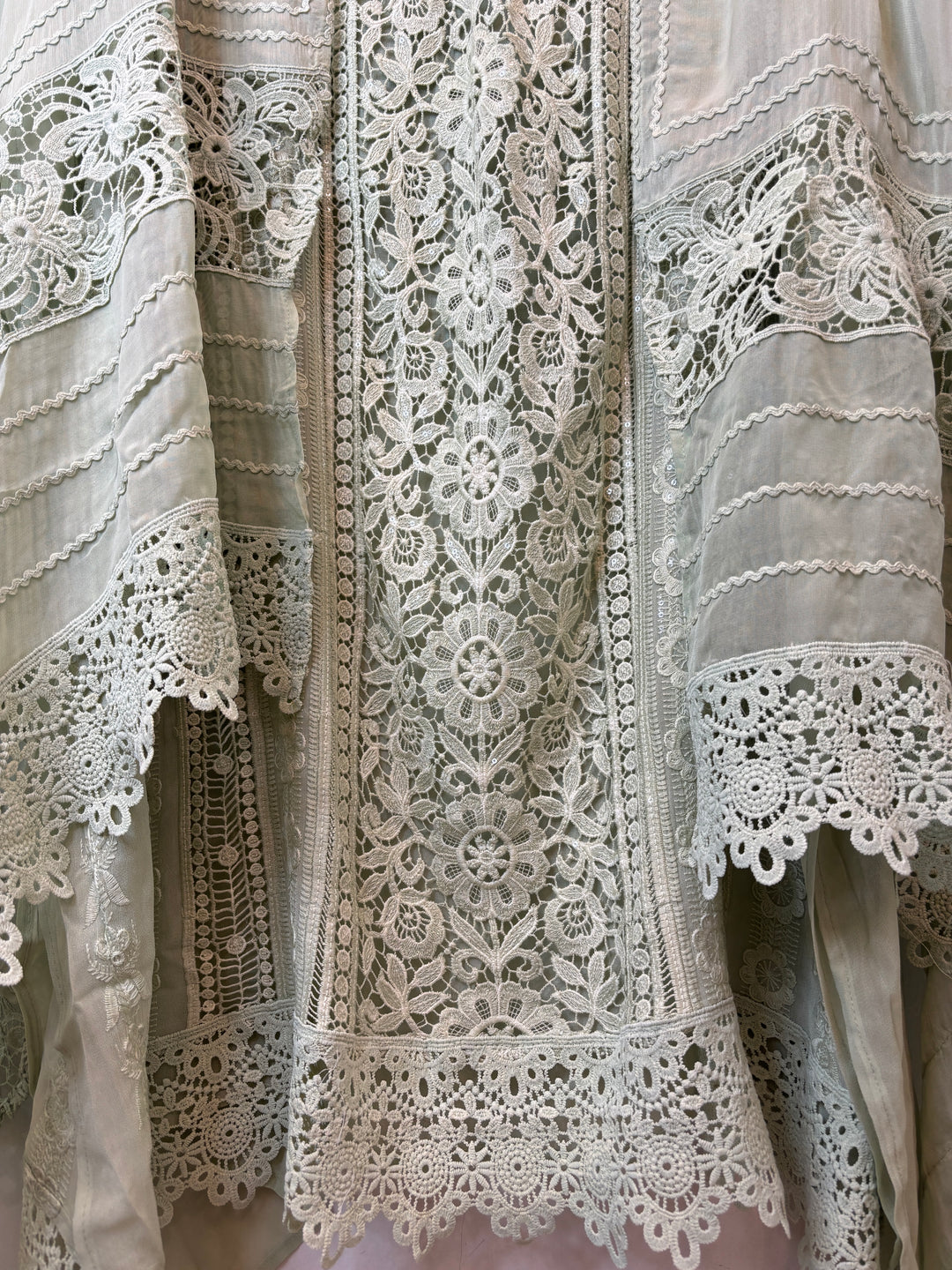 Aplira – Green Georgette Appliqué Embroidered Suit