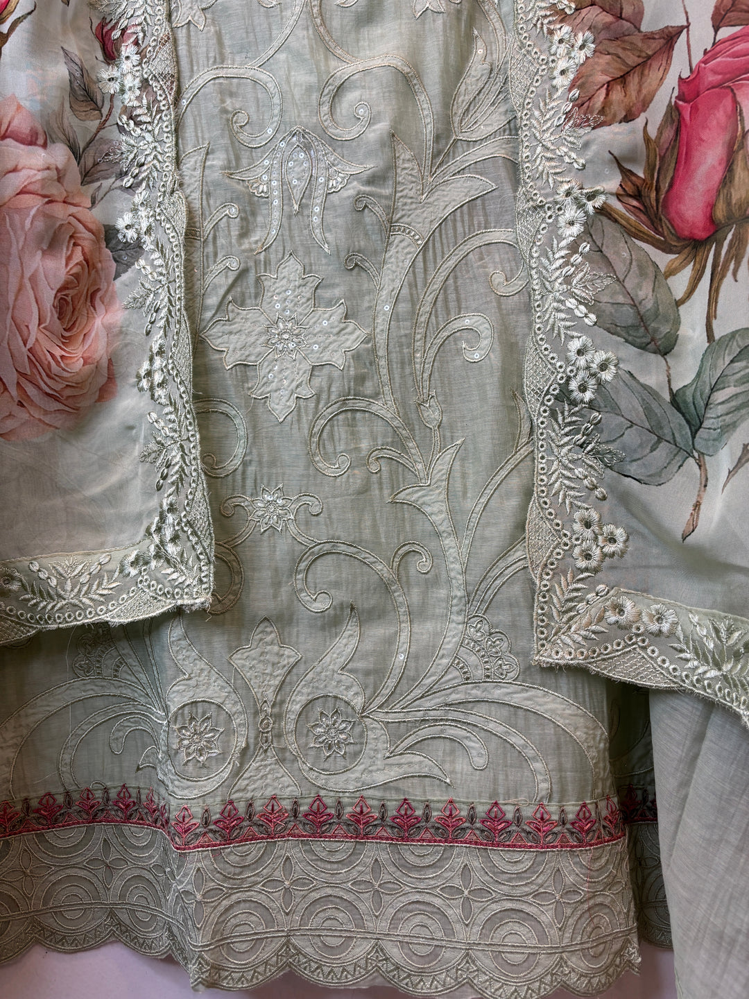Aplessa – Green Mul Chanderi Appliqué Suit