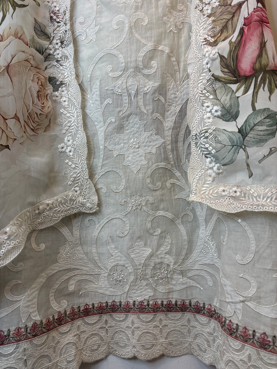 Aplessa – Ivory Mul Chanderi Appliqué Suit