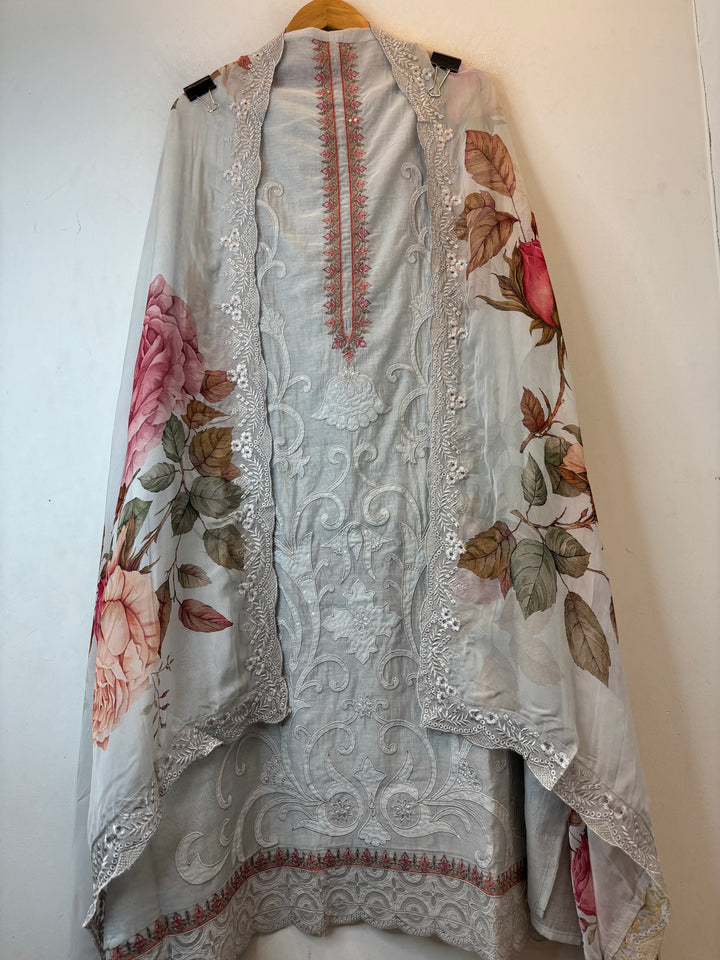 Aplessa – Grey Mul Chanderi Appliqué Suit