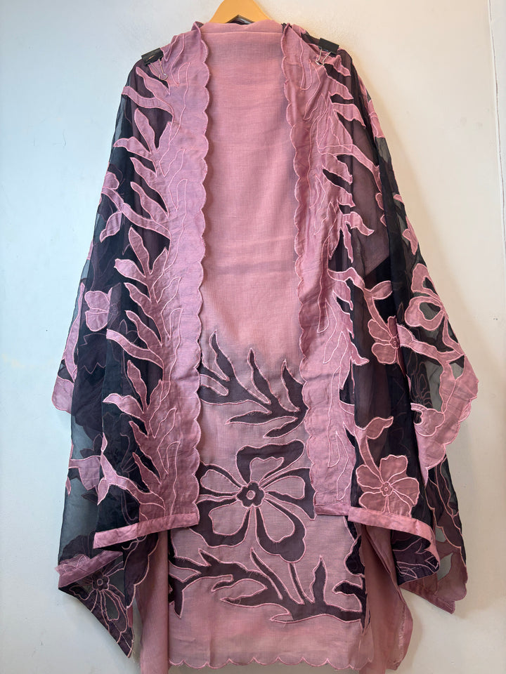 Pink Crush Mul Appliqué Suit Set with Cutwork Detailing
