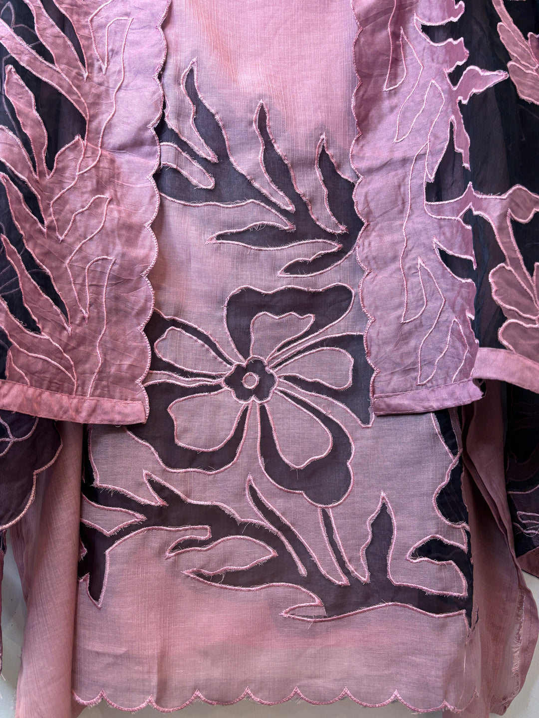 Pink Crush Mul Appliqué Suit Set with Cutwork Detailing