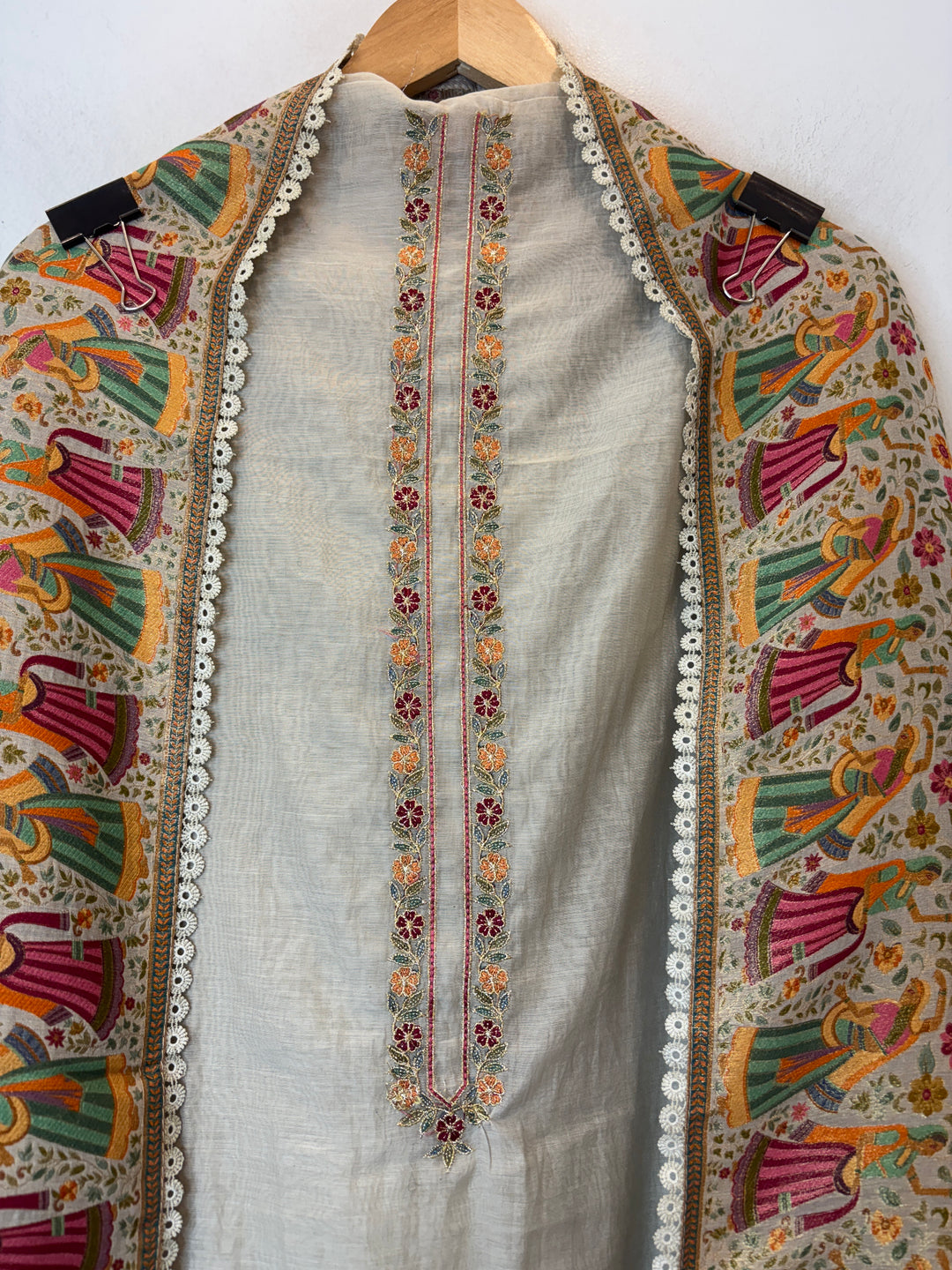 Rajrani – Grey Mul Cotton Woven Suit