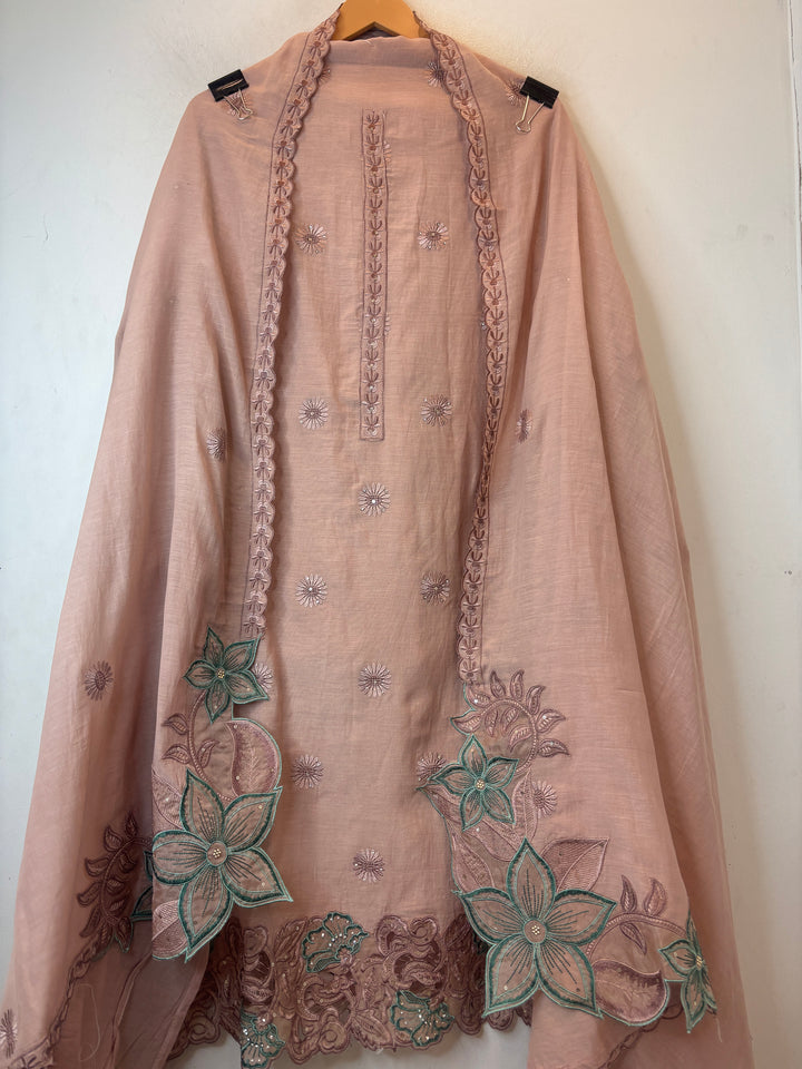 Gulbano – Peach Mul Chanderi Cutwork Embroidered Suit