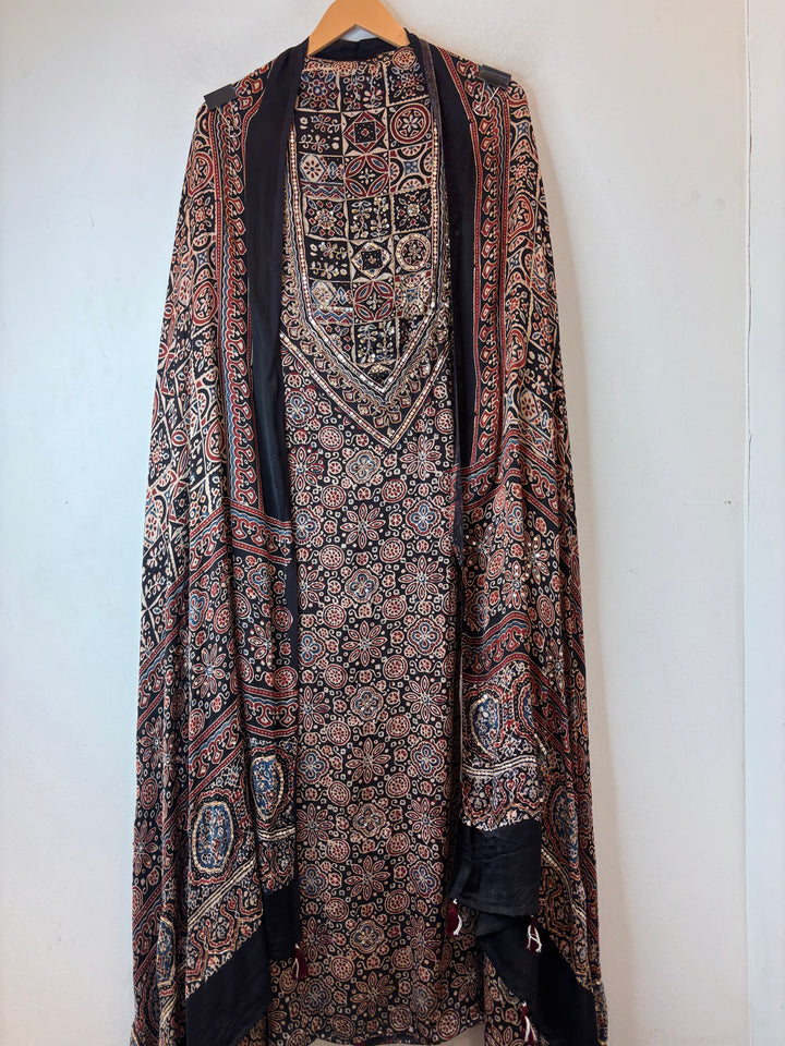 Zariya – Black Pure Modal Ajrakh Handcrafted Suit