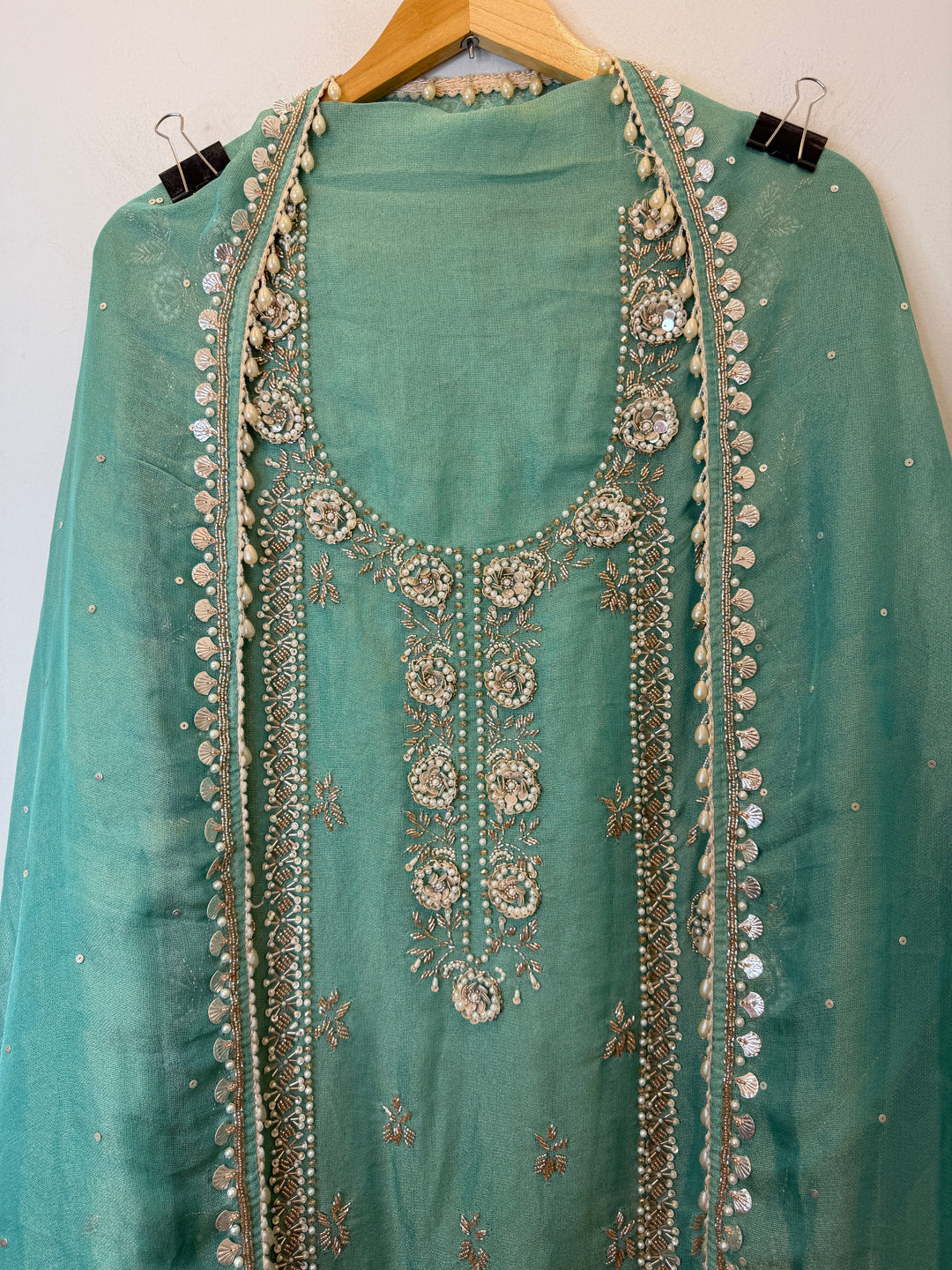 Zariya – Tissue Burberry Sequin Suit