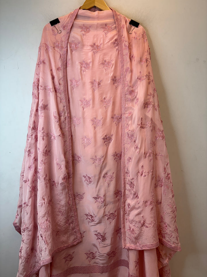 Gulrose – Pink Crepe Embroidered Suit