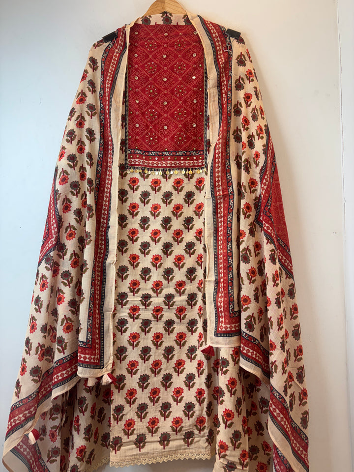Gulpari – Ivory Mul Cotton Printed Suit