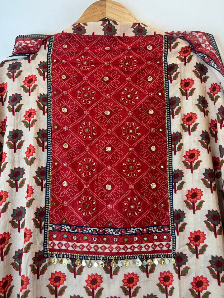 Gulpari – Ivory Mul Cotton Printed Suit