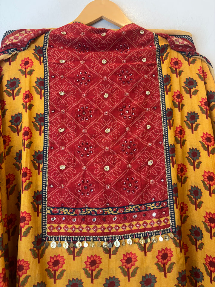 Gulpari – Yellow Mul Cotton Printed Suit
