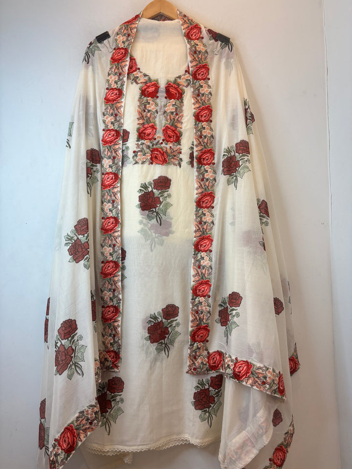 Parizah – Mul Chanderi Parsi Embroidered Suit