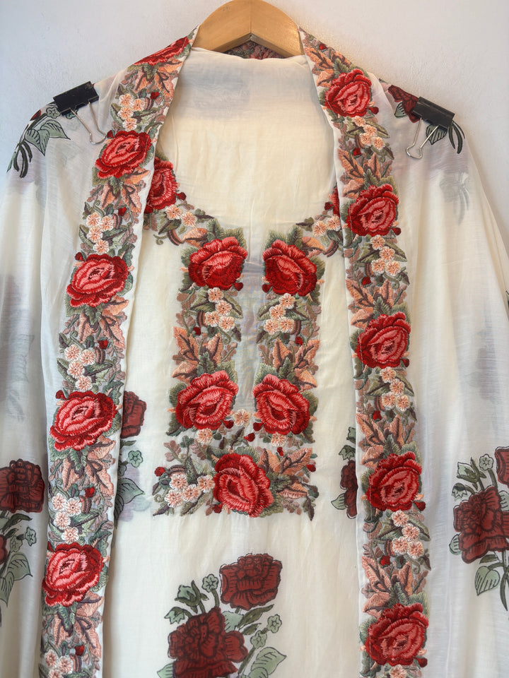 Parizah – Mul Chanderi Parsi Embroidered Suit