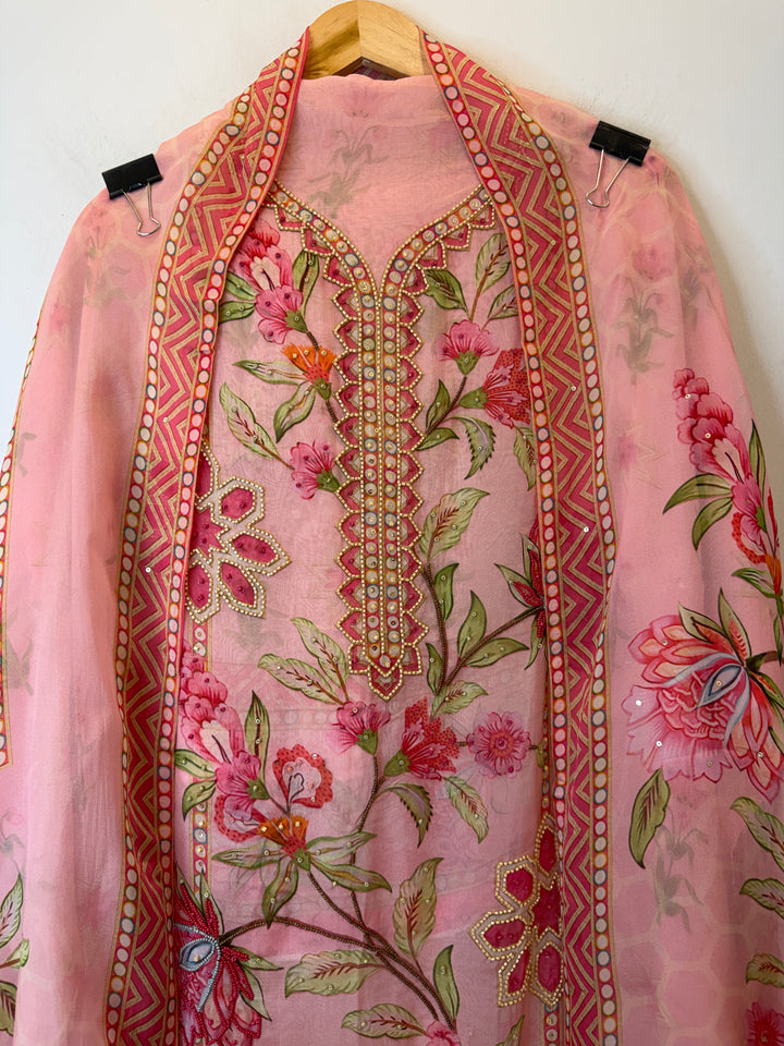 Elzara – Pink Organza Digital Handwork Suit