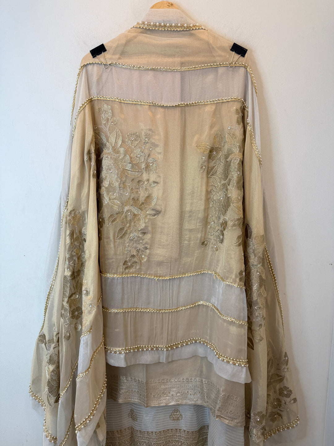 Polara – Tissue Burberry Floral Cutwork Suit