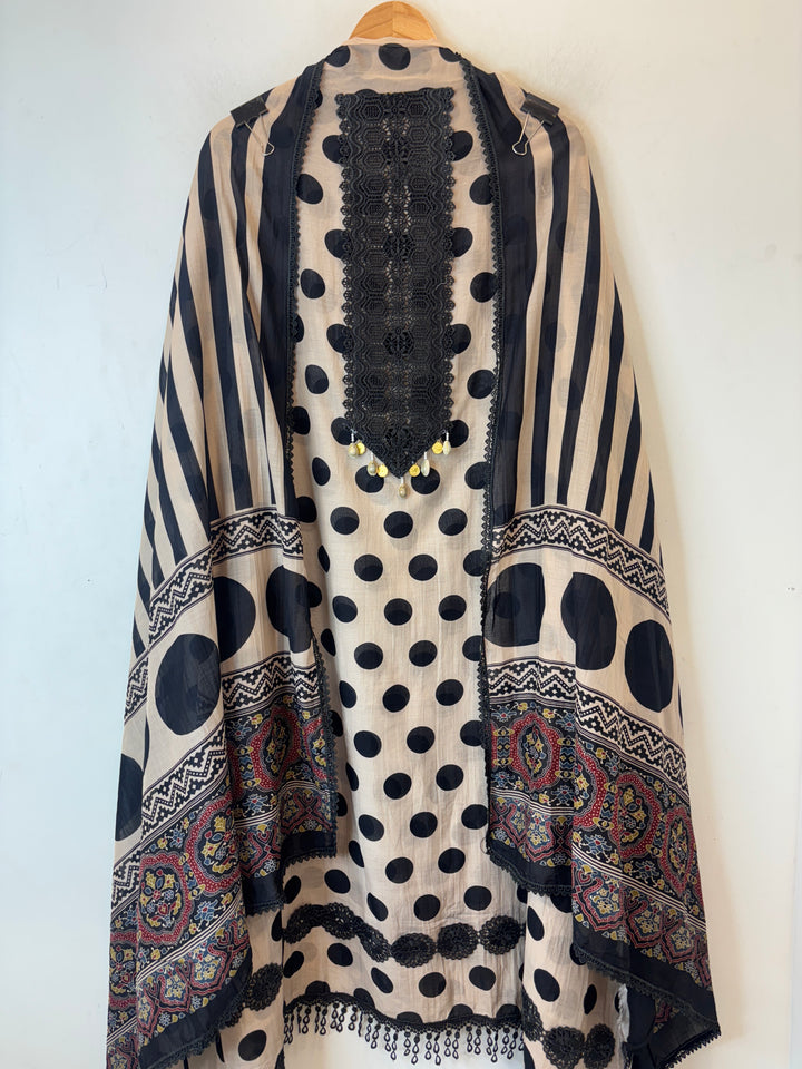 Polka – Mul Cotton Polka Lace Suit