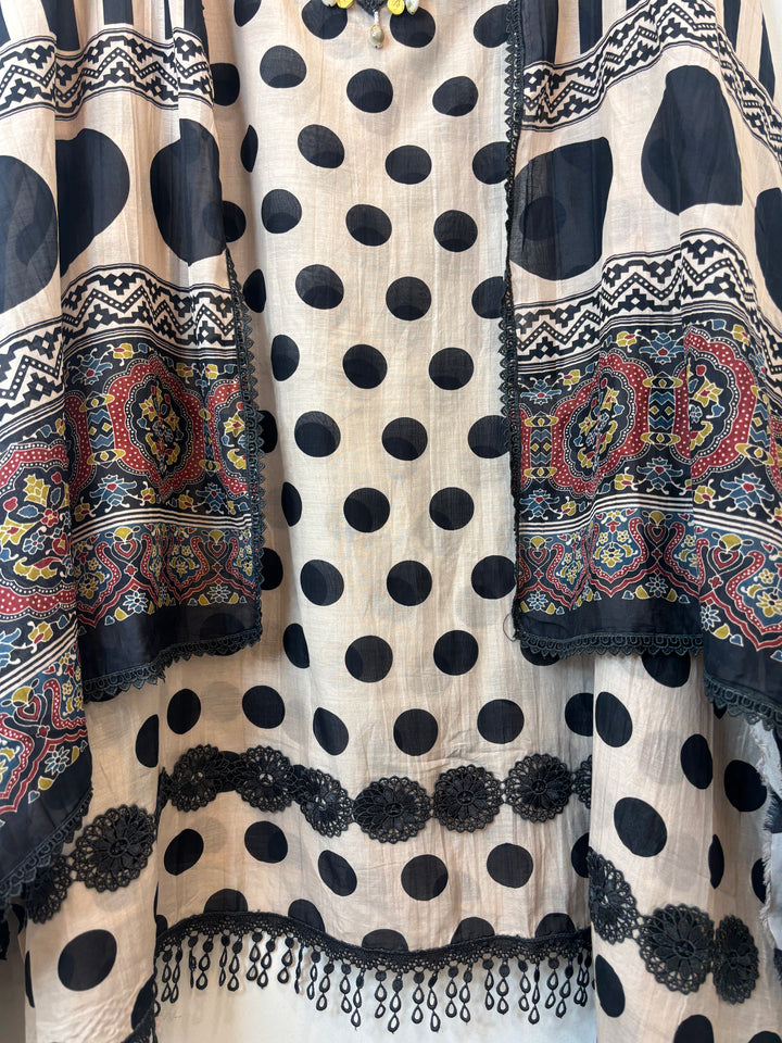 Polka – Mul Cotton Polka Lace Suit