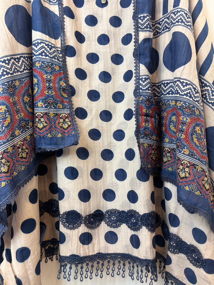 Polka – Mul Cotton Polka Lace Suit