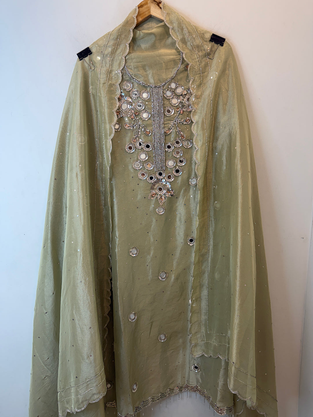 Zaylora – Shimmer Tissue 3D Handwork Suit