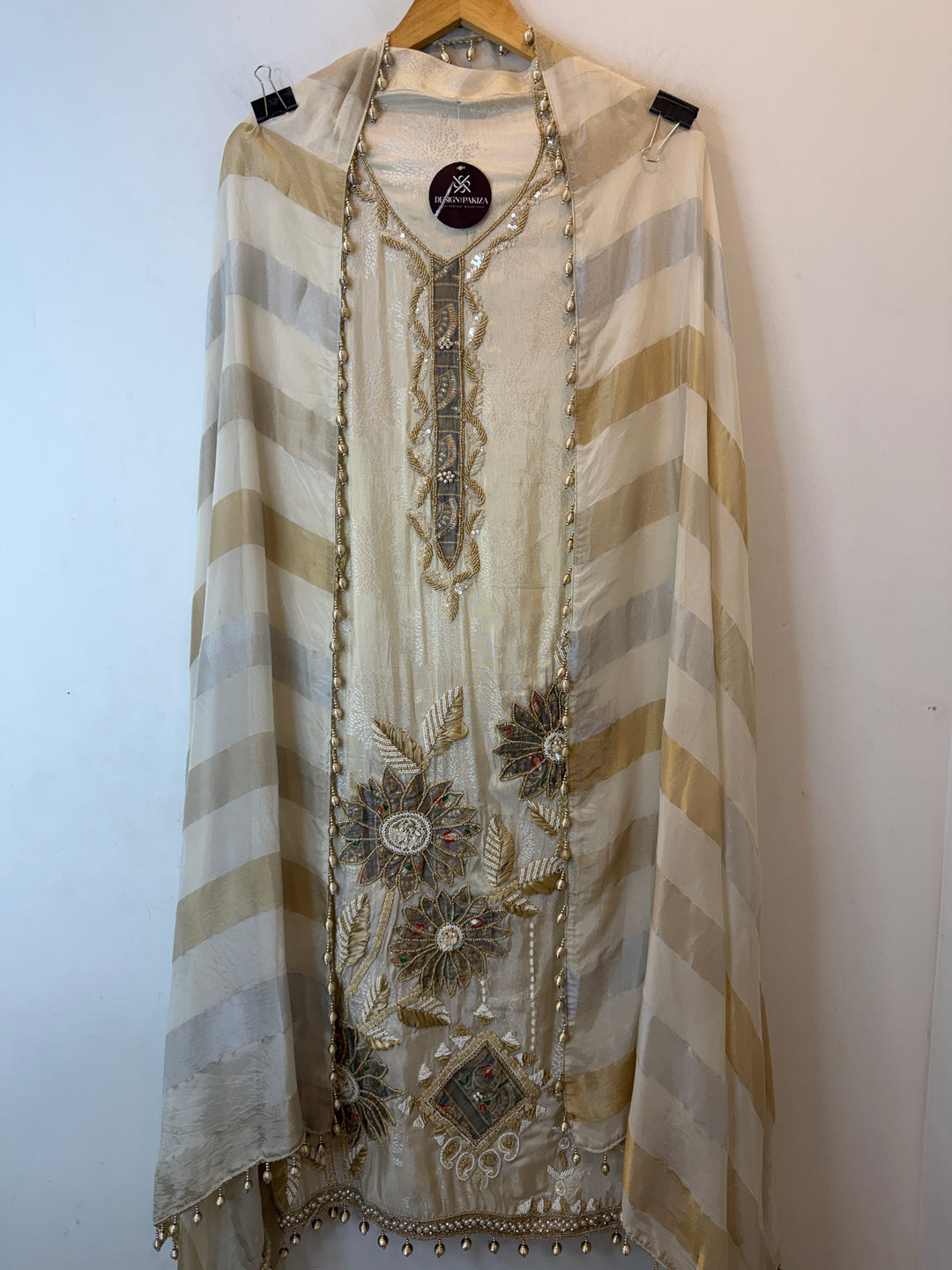 Zehvani – Tissue Appliqué Handwork Suit