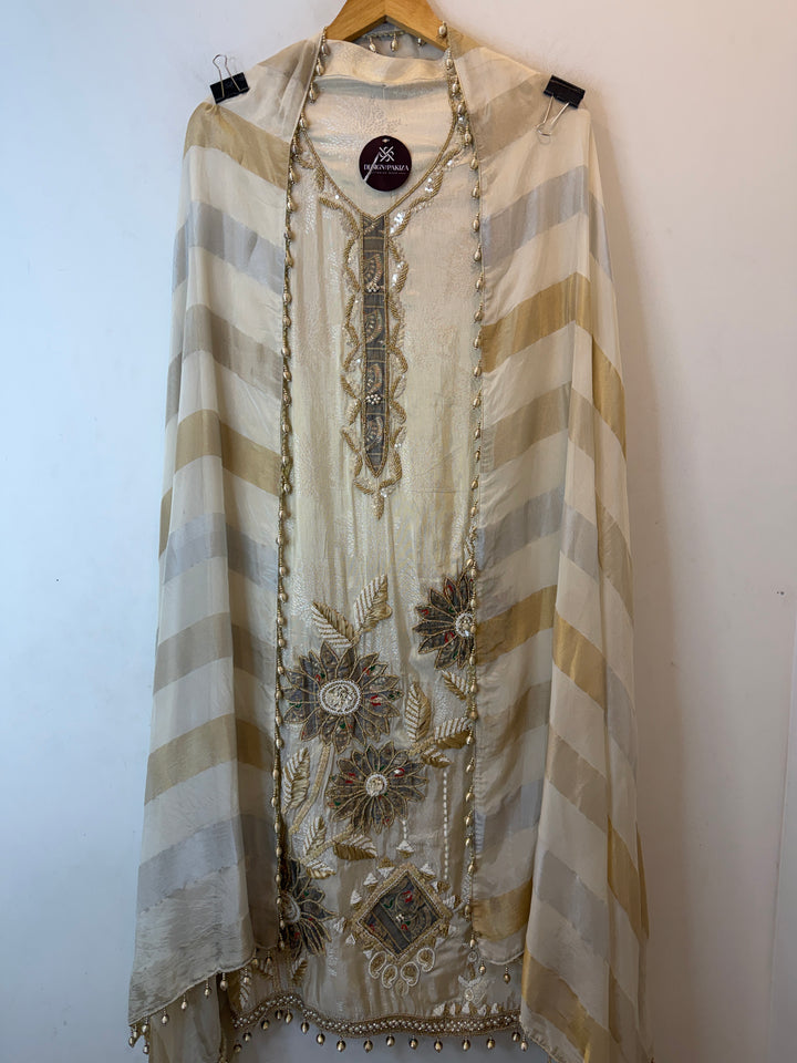 Zehvani – Tissue Appliqué Handwork Suit