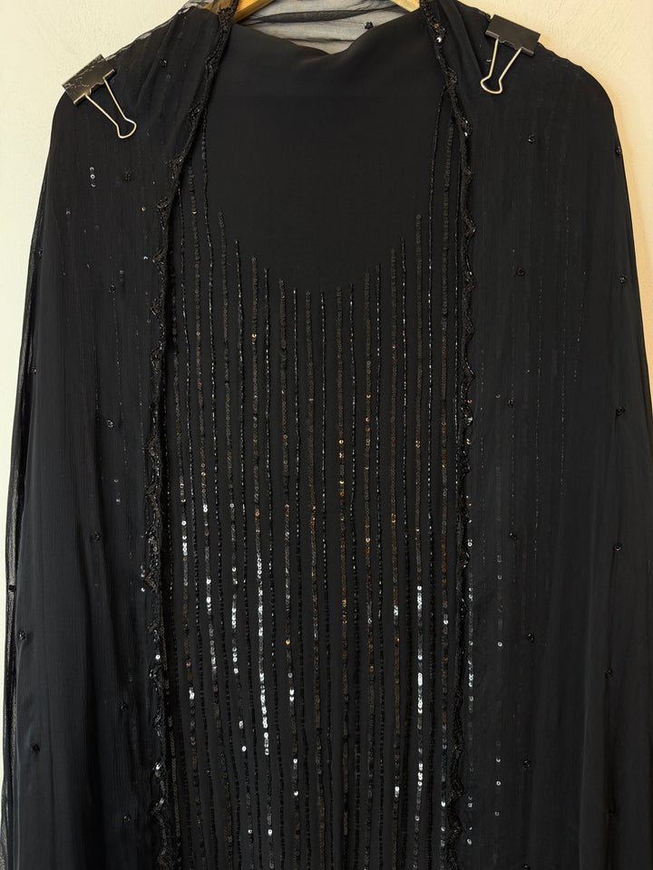 Zayra – Georgette Cutdana Scallop Suit