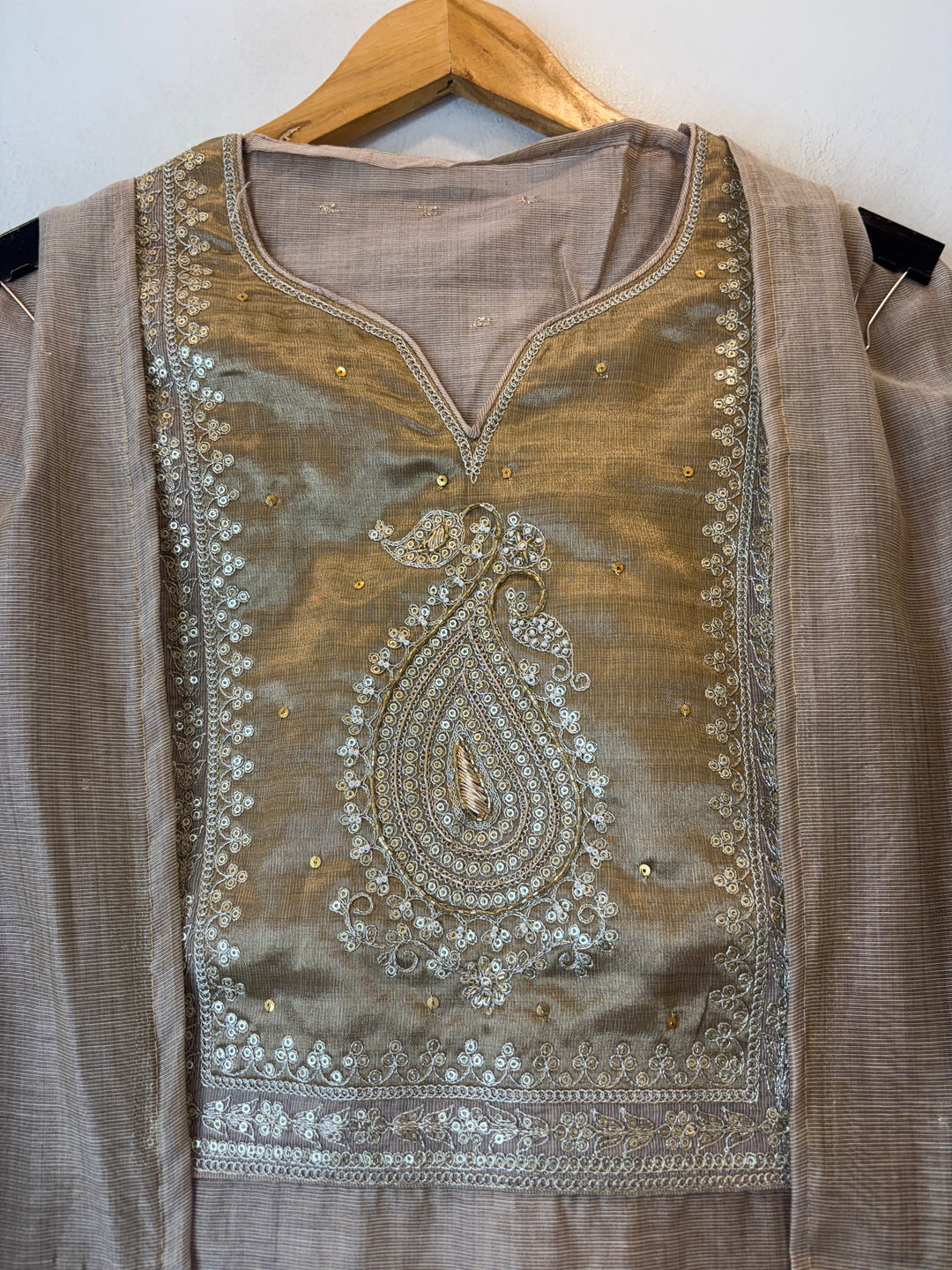 Zarin – Light Beige Chanderi Embellished Suit