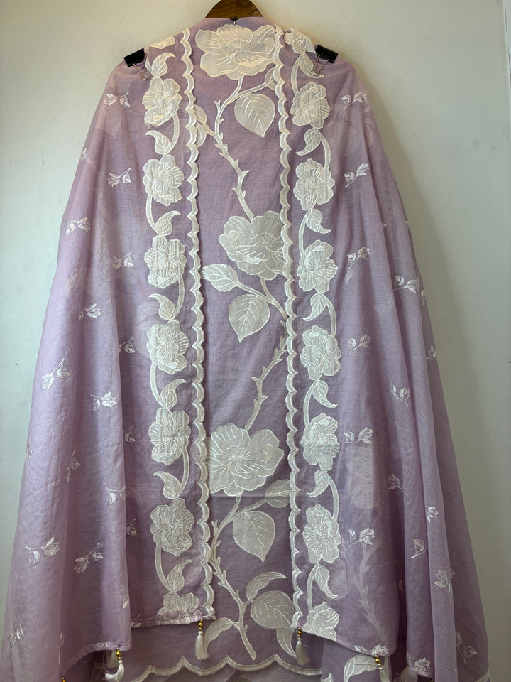 Noorika – Lilac Mul Chanderi Appliqué Elegance Suit
