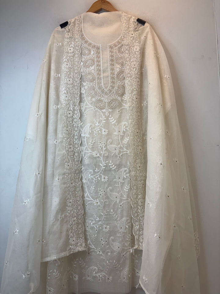 Noorika – Mul Chanderi Zari Embroidered Suit DBPZ3