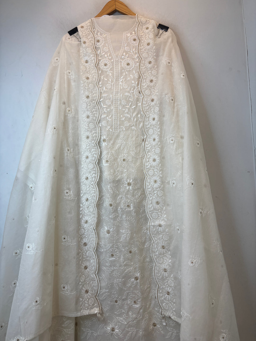 Noorika – Mul Chanderi Zari Embroidered Suit DBPZ1