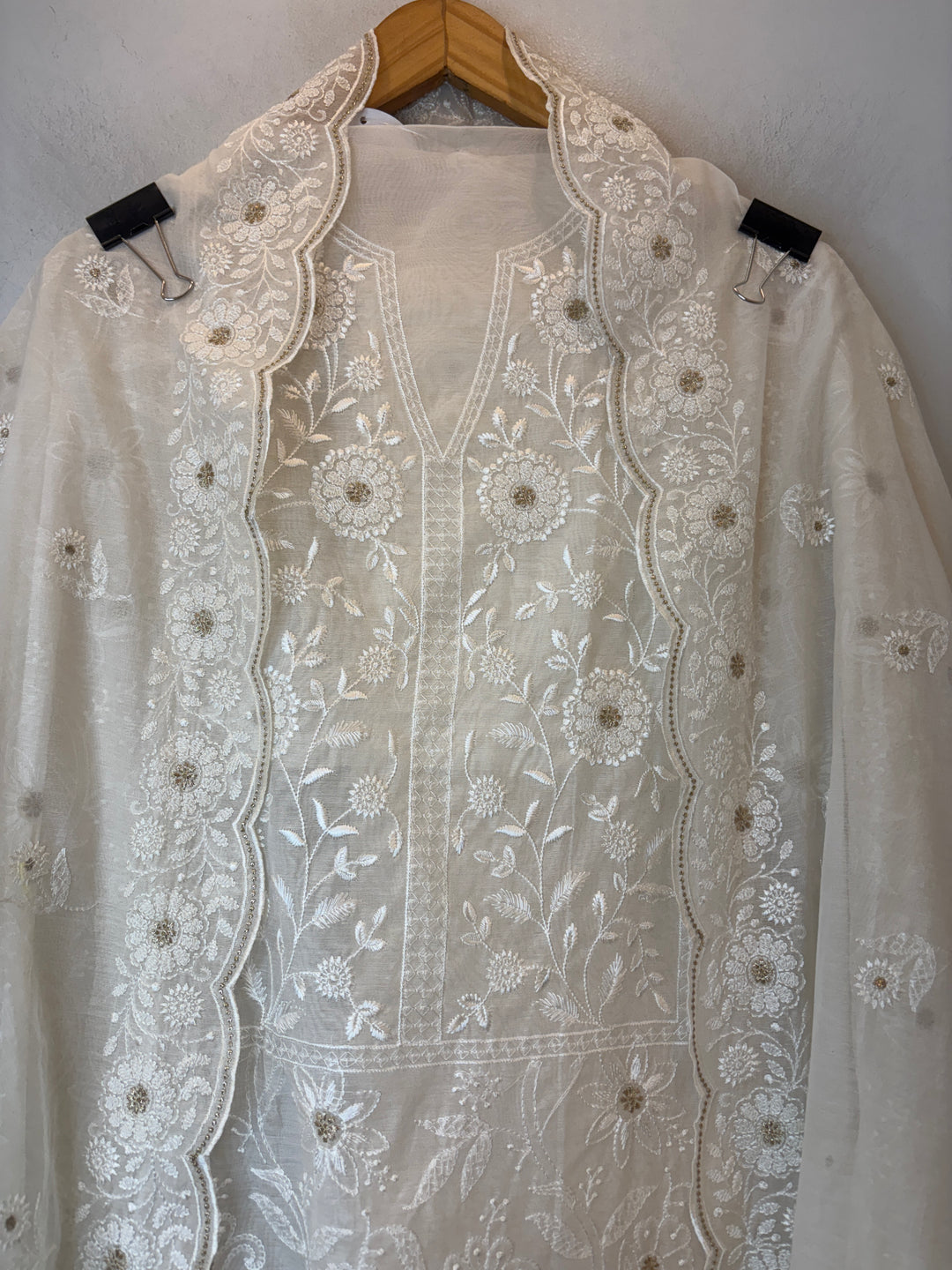 Noorika – Mul Chanderi Zari Embroidered Suit DBPZ1
